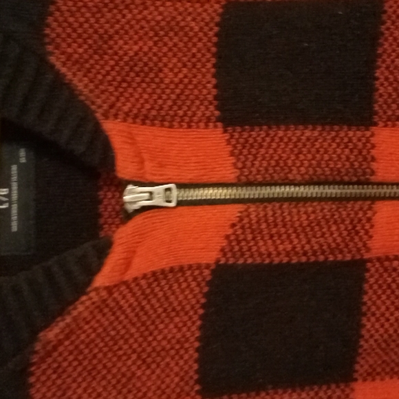 American Eagle sweater - Picture 3 of 4